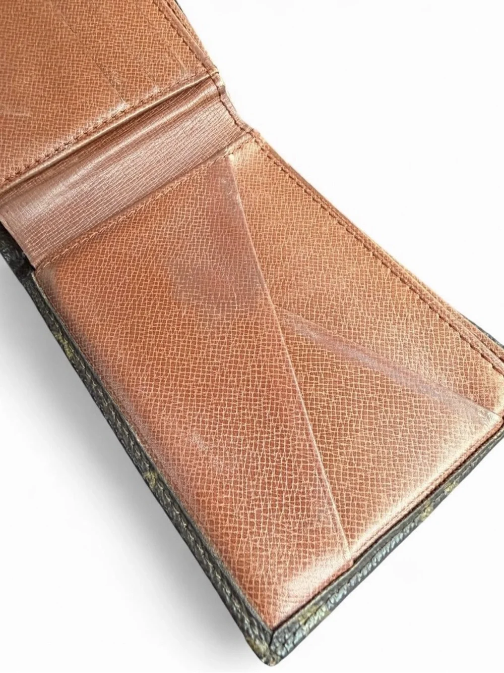 Louis Vuitton — Monogram Bifold wallet Vintage Leather
